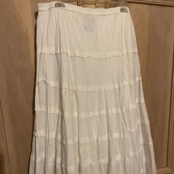 Light weight comfy cotton circle skirt by Multiple - Picture 1 of 3